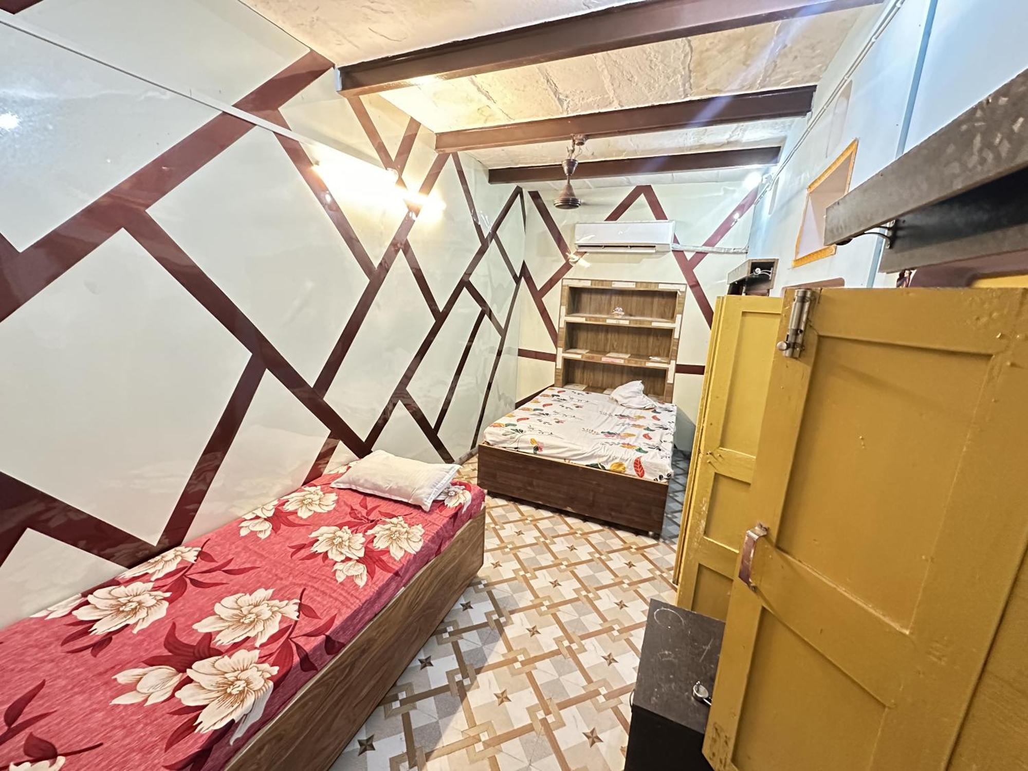 Home Stay Suraj Inn Varanasi Eksteriør bilde