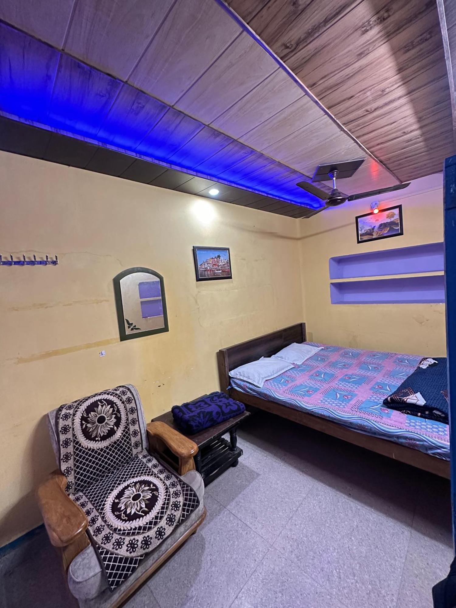 Home Stay Suraj Inn Varanasi Eksteriør bilde