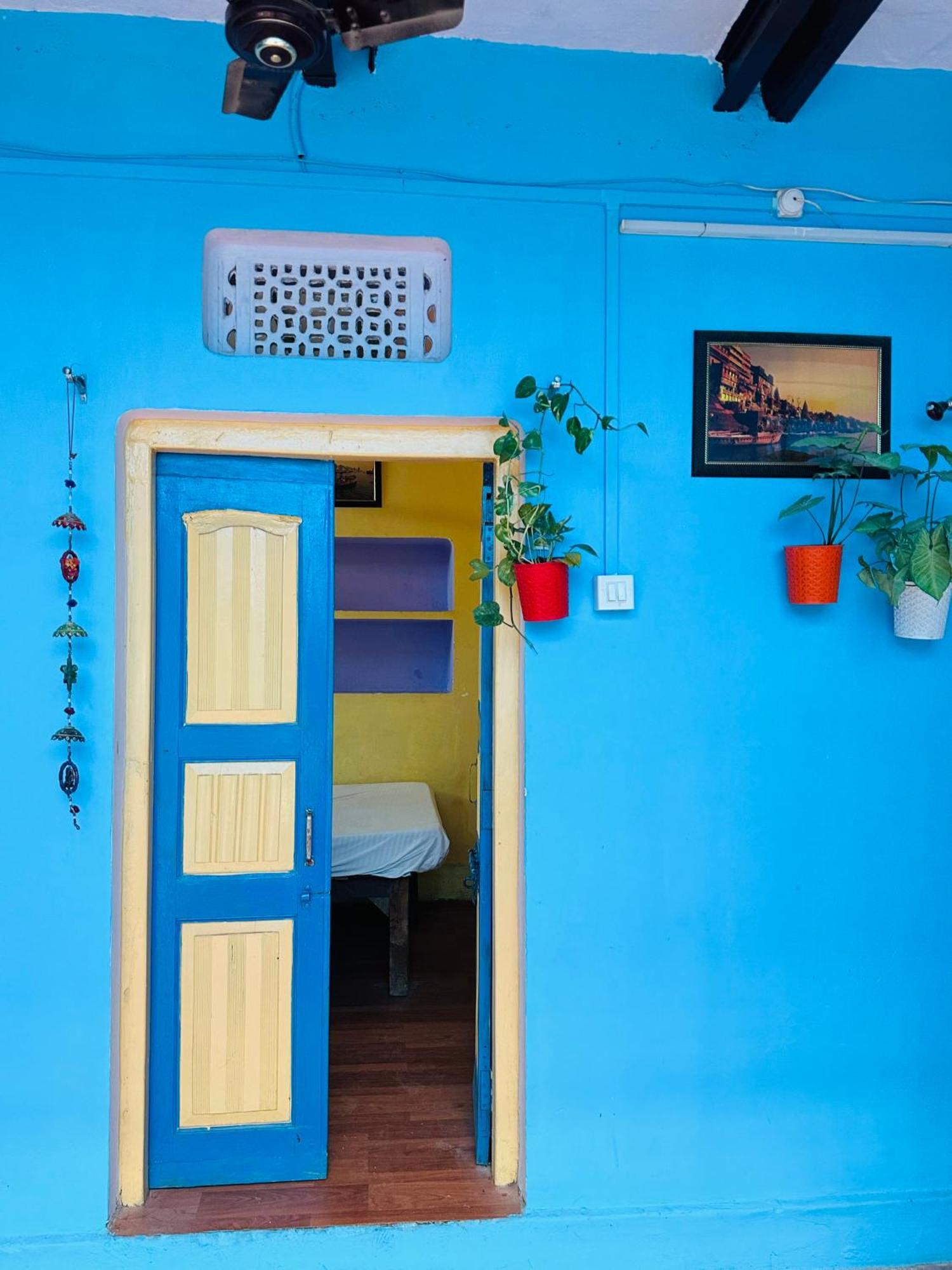 Home Stay Suraj Inn Varanasi Rom bilde